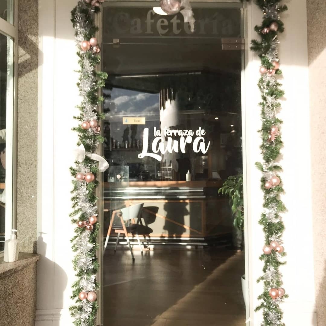 La puerta de La Terraza de Laura
